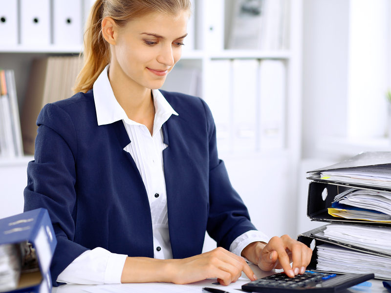 Ways That Professional Bookkeeping Services Benefit Businesses